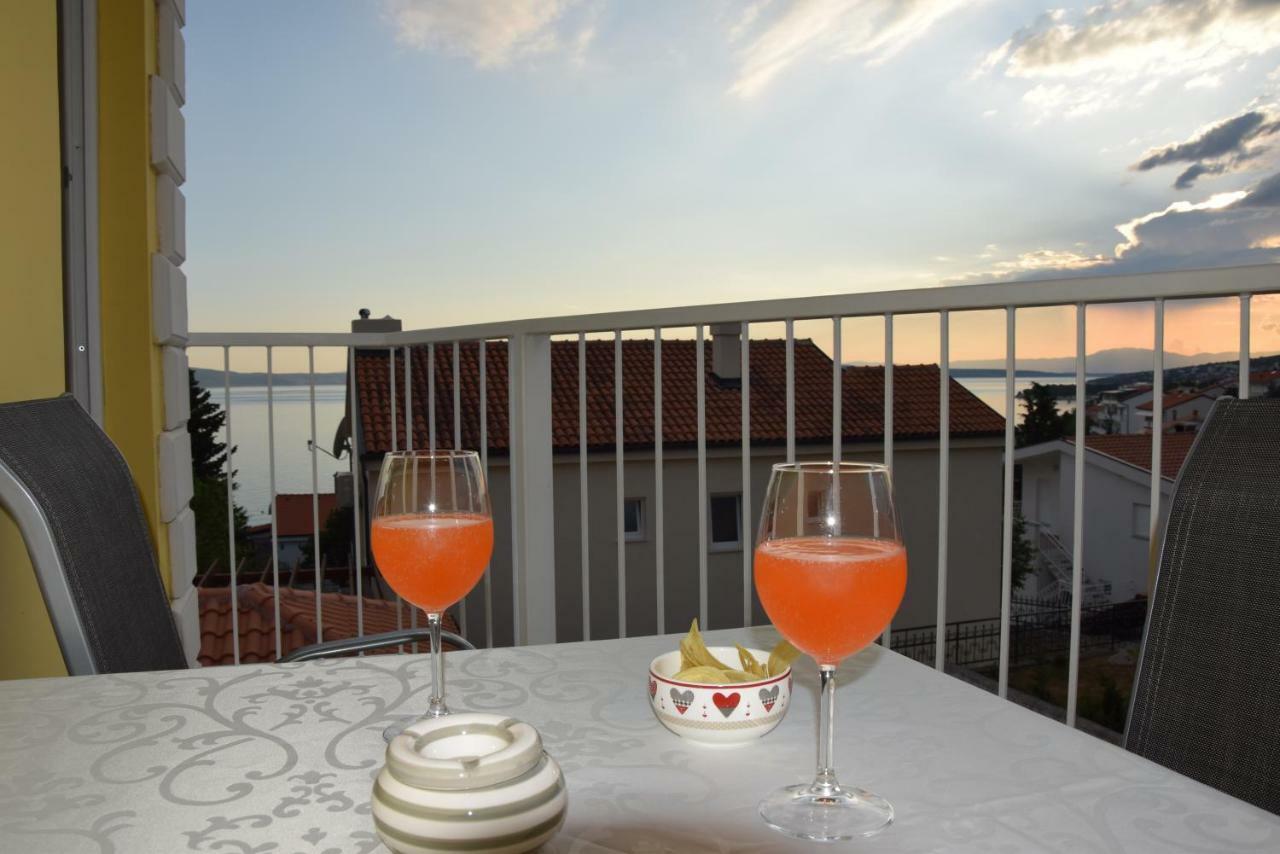 Ferienwohnung App Lu 5 Novi Vinodolski Exterior foto